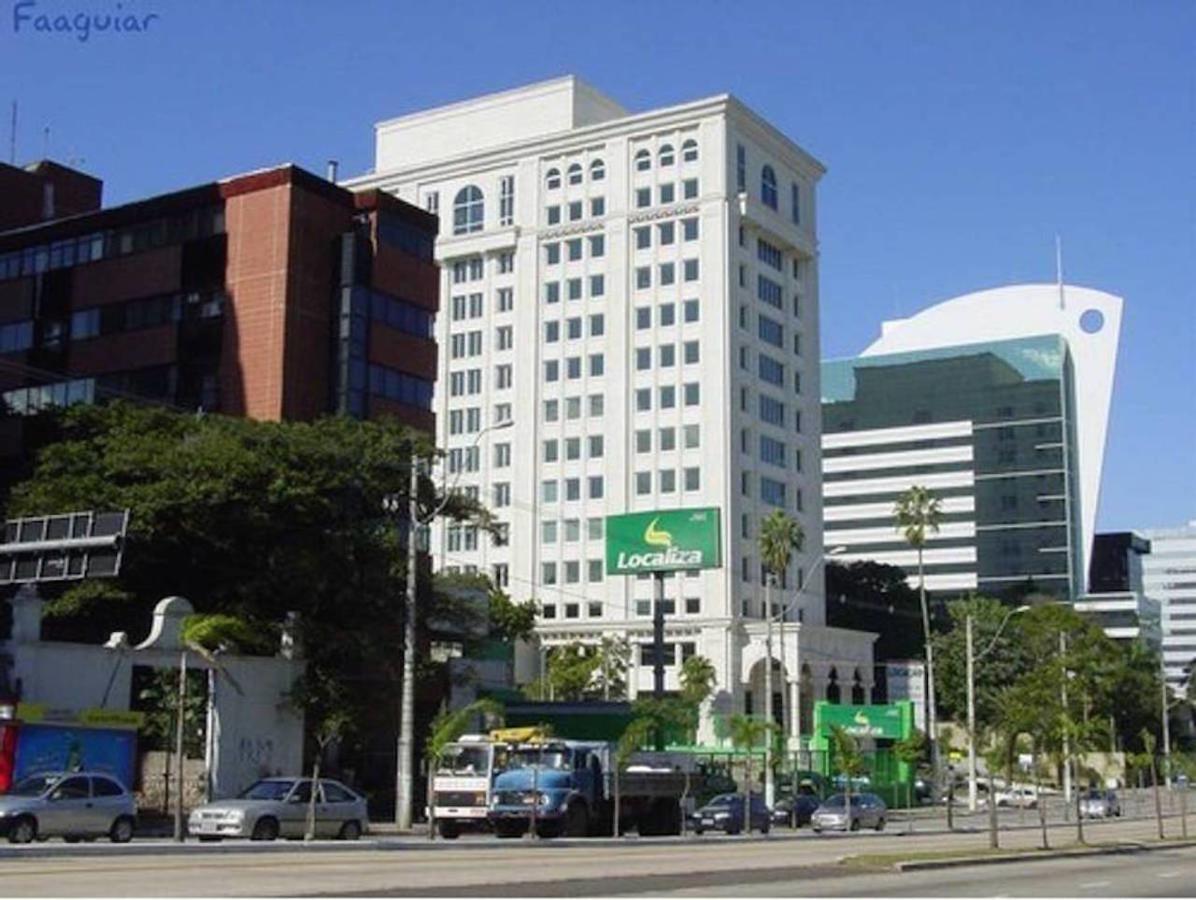 Homestay 2 - Avenida Carlos Gomes Porto Alegre Exteriör bild